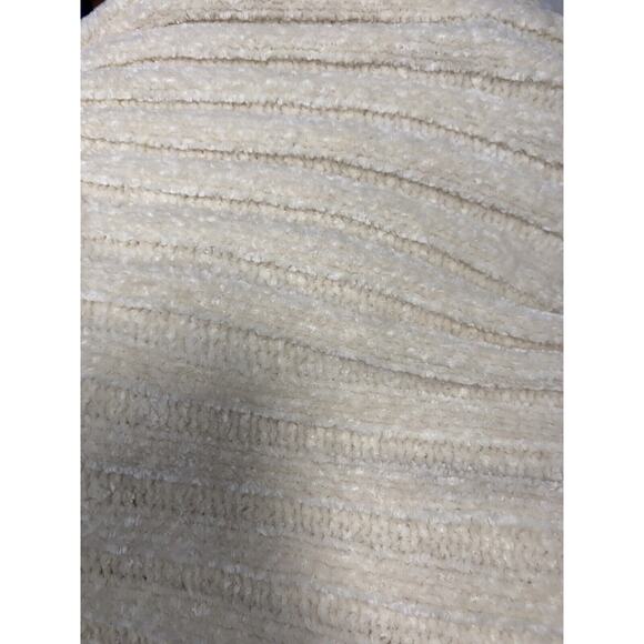 Nasty Gal Fuzzy Sweater Tank Cami US 2 UK 6 White Cream - Picture 4 of 6